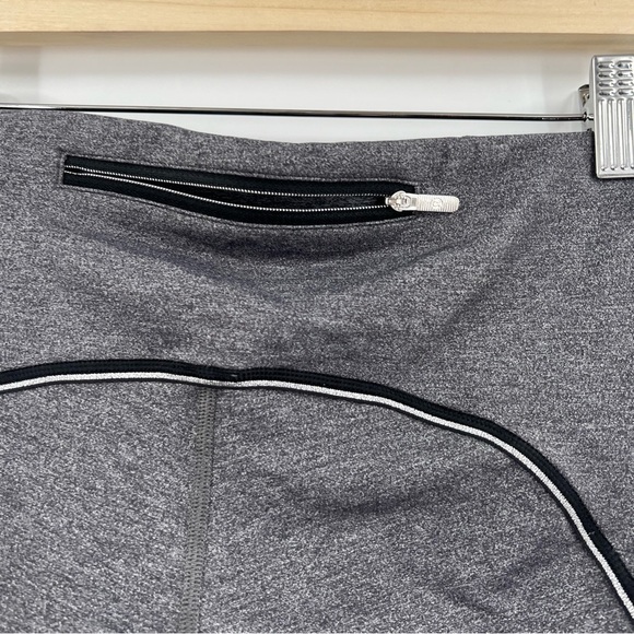 Lululemon Speed Up Tight Metallic Size 6 - Picture 10 of 11